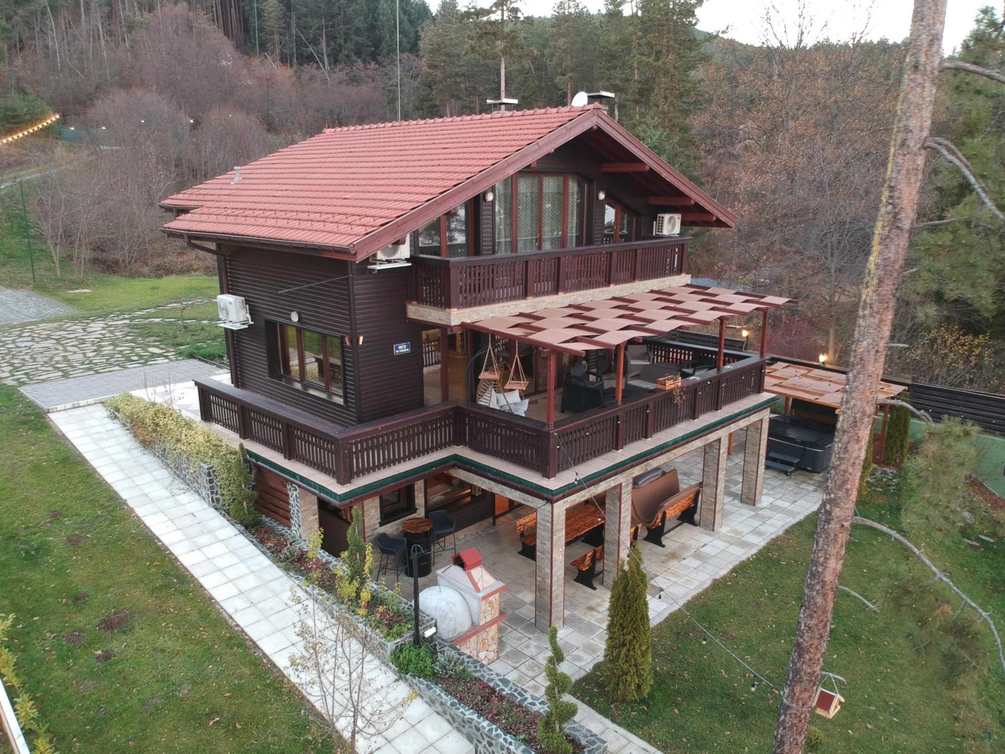 Villa Iskar Lake Residence By Bookvillabg Shtarkelovo Gnezdo Exterior foto